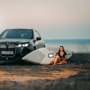BMW x SipaBoards Tourer Electric e-SUP 12' in utilizzo