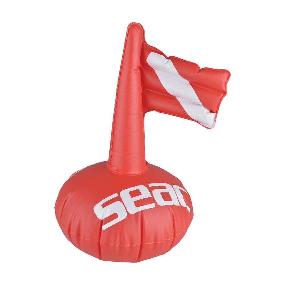 SEAC Boa Piccola su sfondo bianco